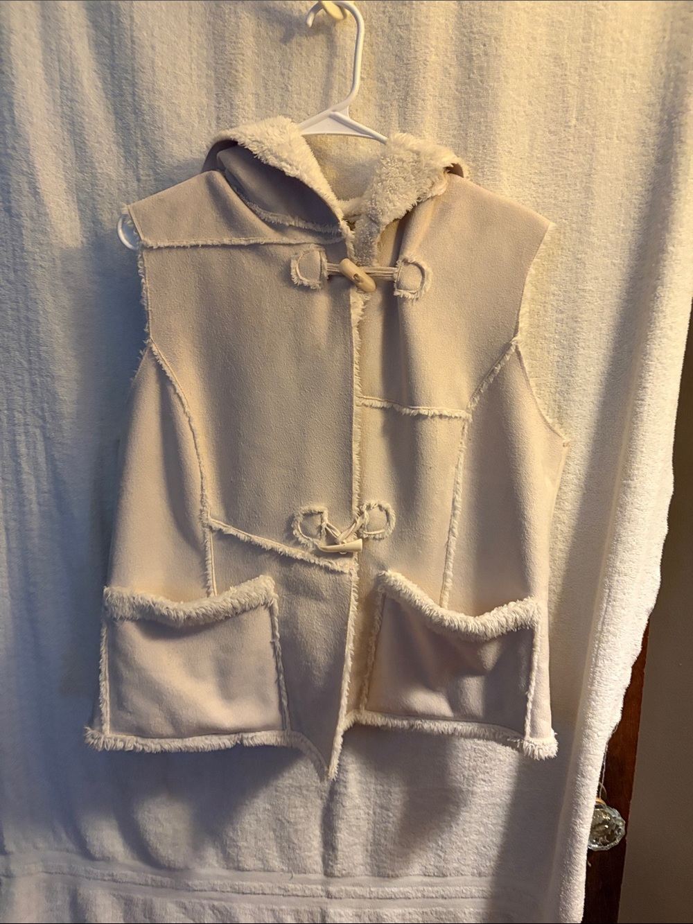 Girls Cream Sherpa-Lined Hooded Vest
